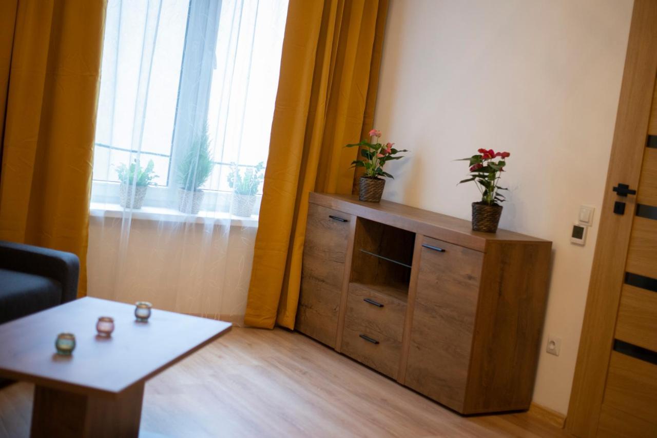 Wood Apartment Катовице Екстериор снимка