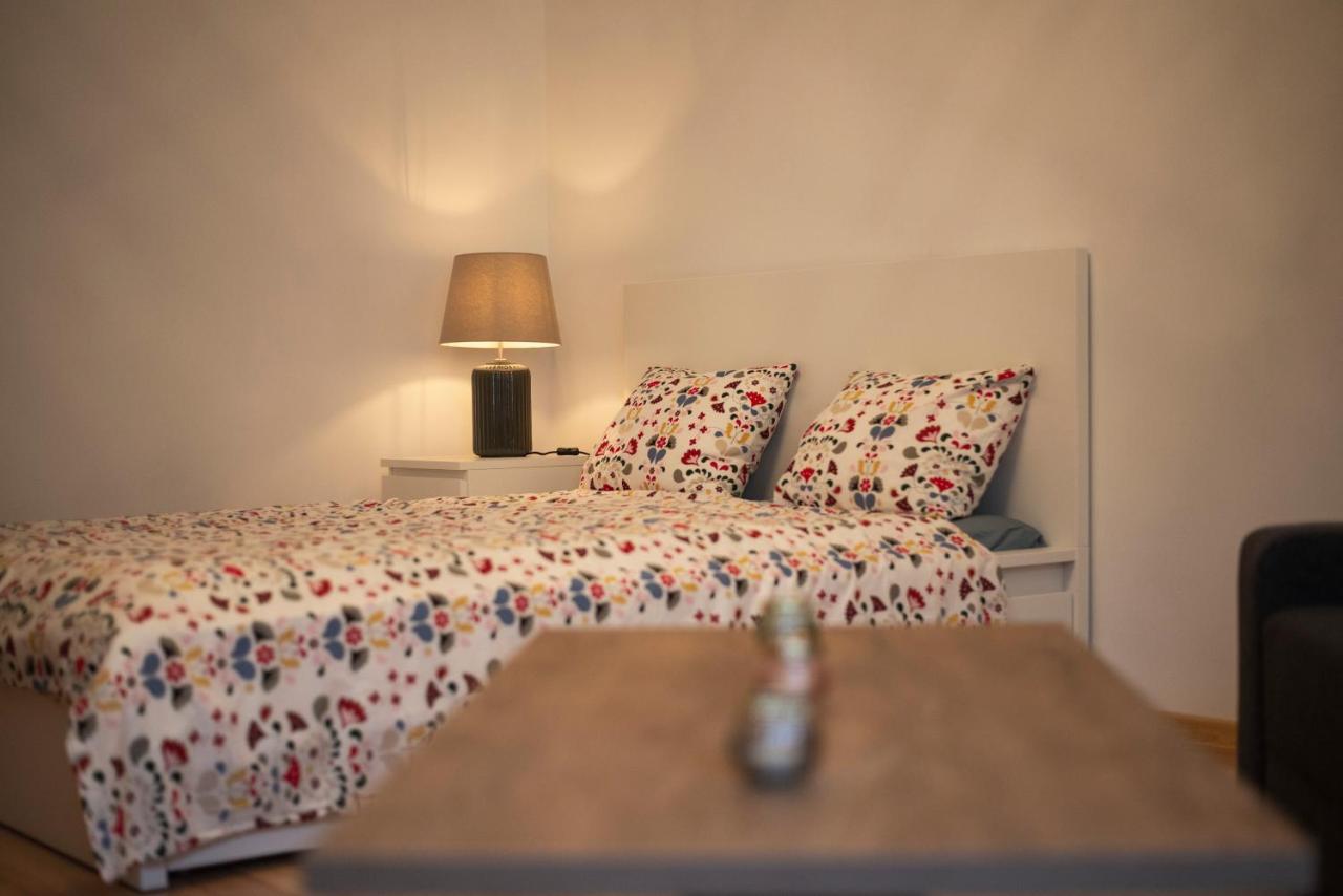 Wood Apartment Катовице Екстериор снимка